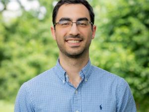Head shot of Dr.Rassuli